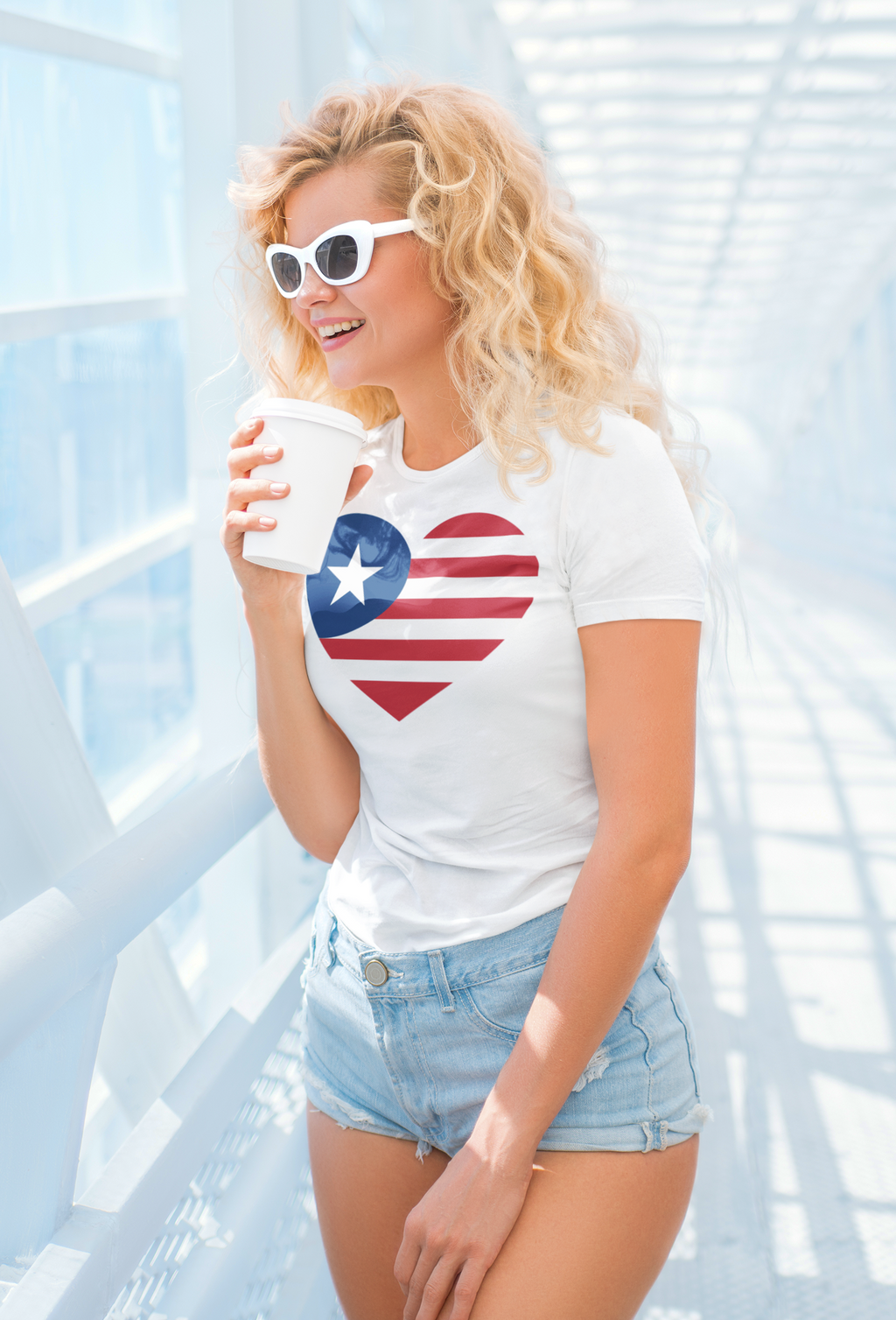 HEART THE USA Women's Relaxed T-Shirt